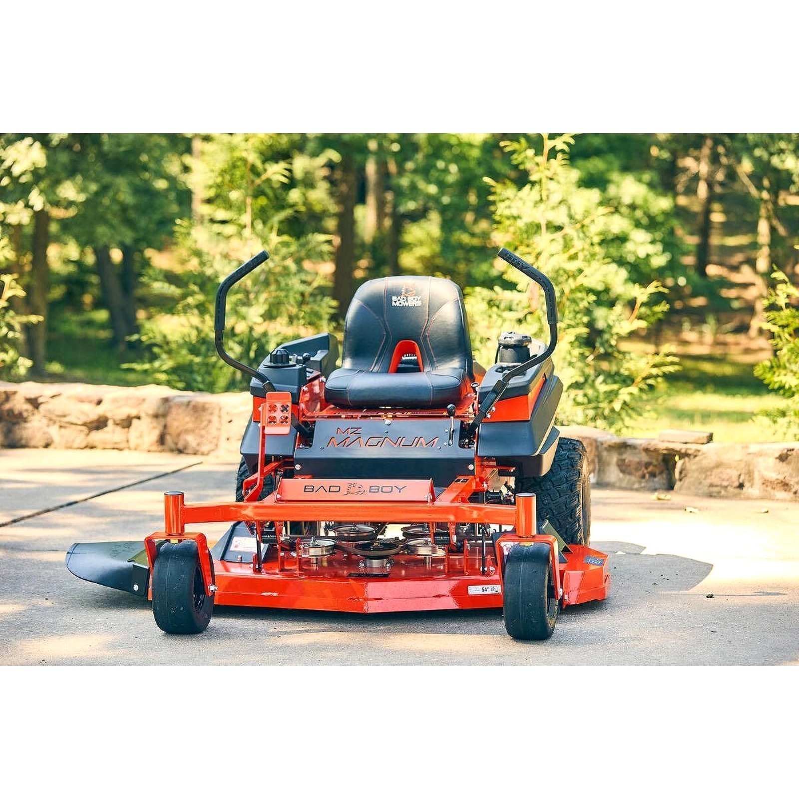 Bad Boy MZ Magnum 54-Inch 24 HP Kohler Gas Zero-Turn Mower - Image 4