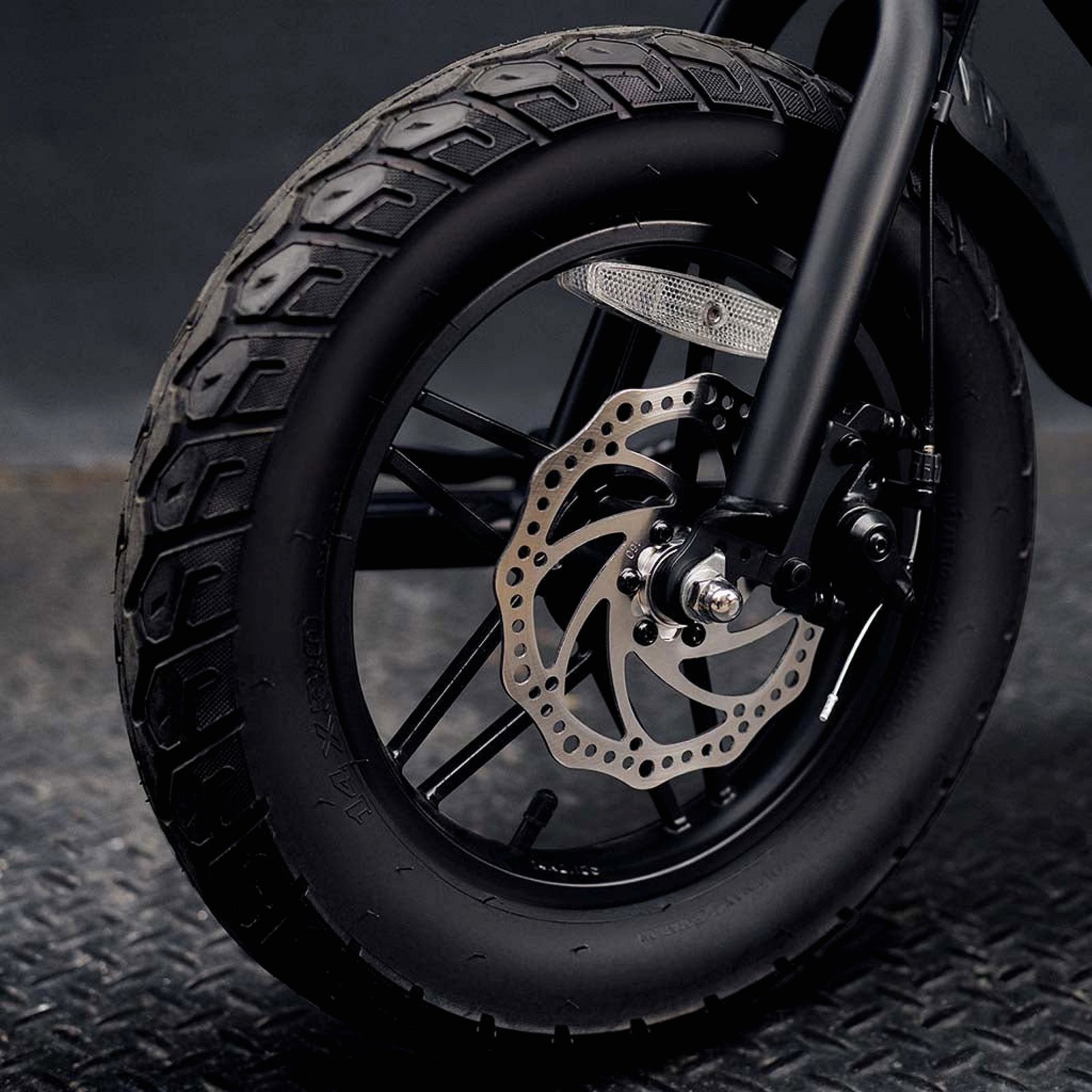 Jetson Atlas Folding Fat Tire Electric Bike - Image 6